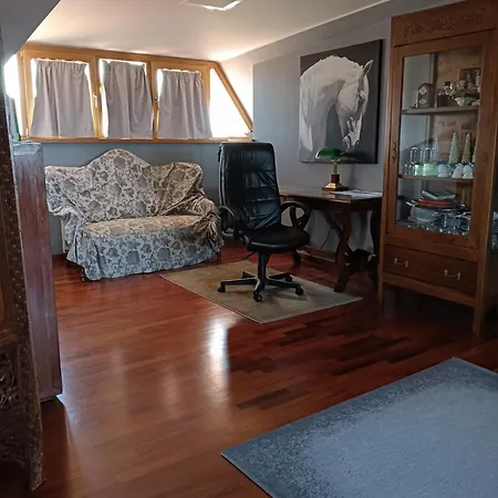 Mansarda Open Space 아파트 *